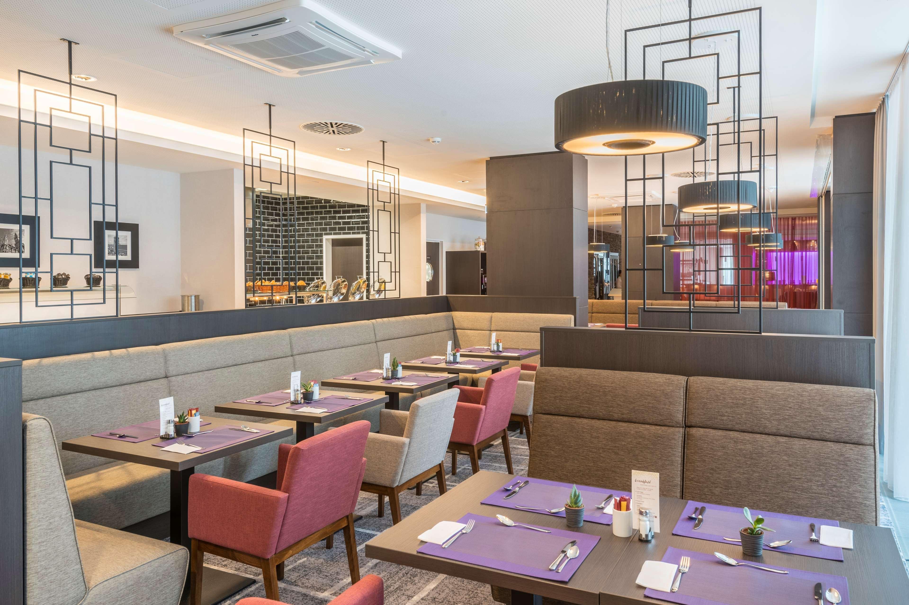 Hilton Garden Inn Munich City West Экстерьер фото