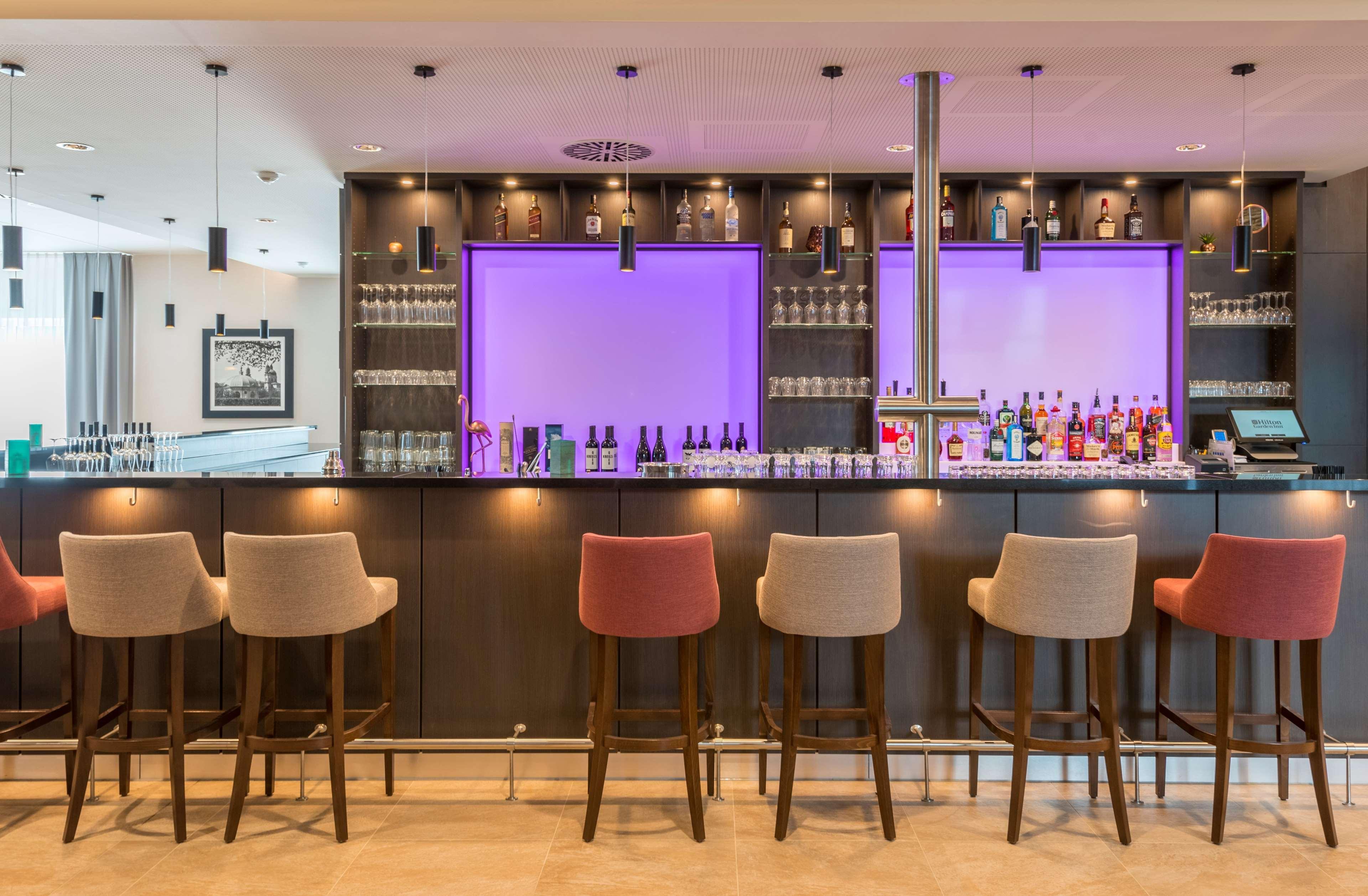 Hilton Garden Inn Munich City West Экстерьер фото
