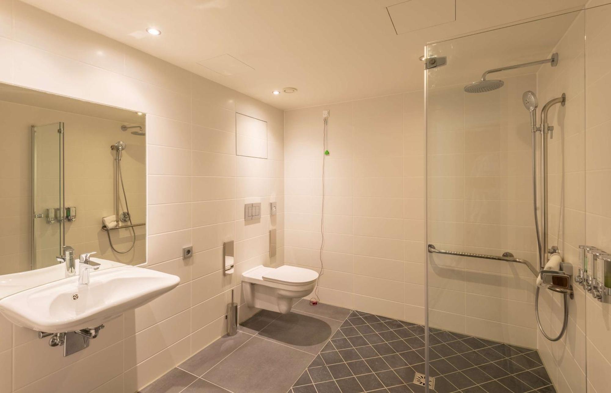 Hilton Garden Inn Munich City West Экстерьер фото