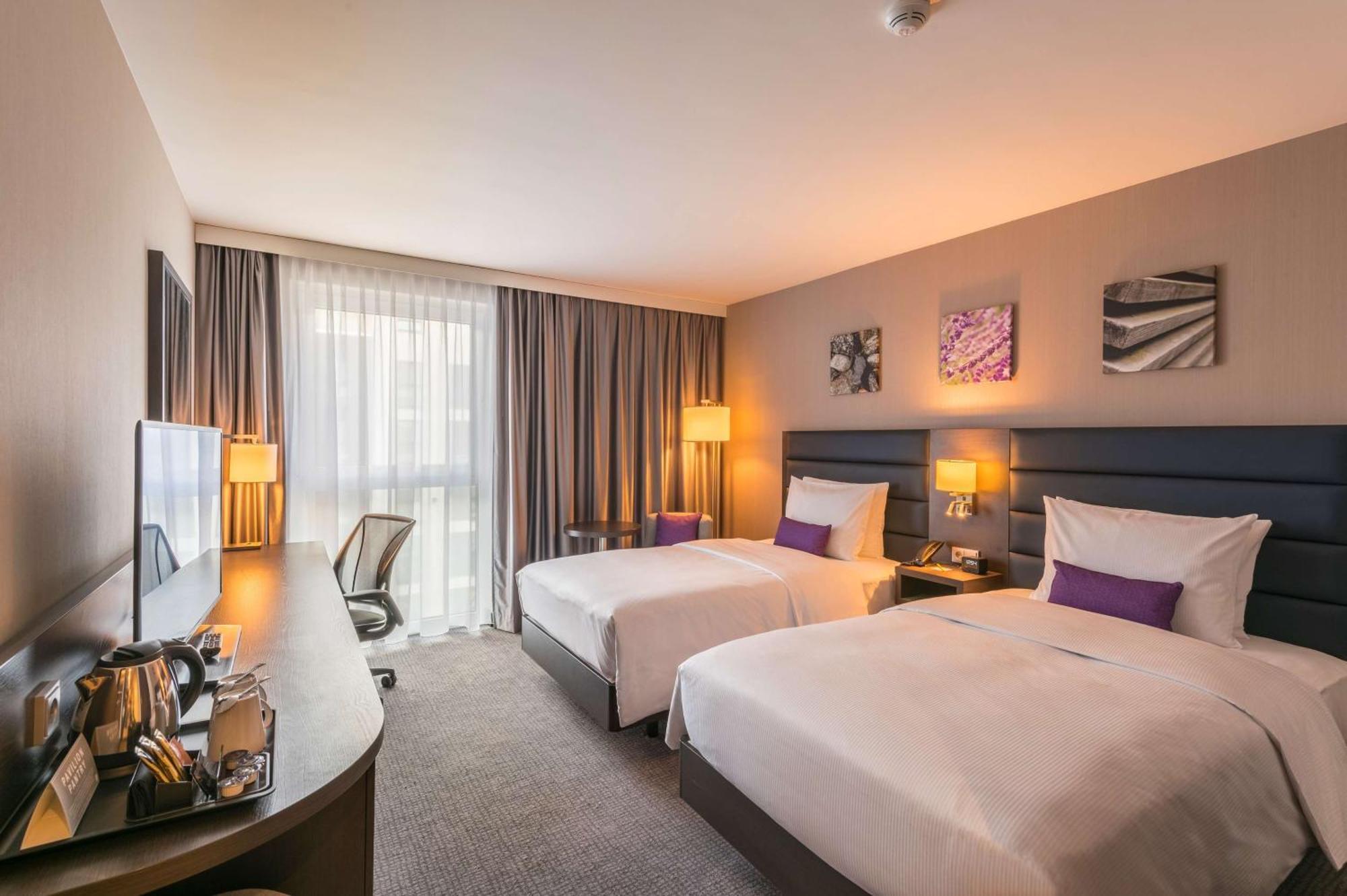Hilton Garden Inn Munich City West Экстерьер фото