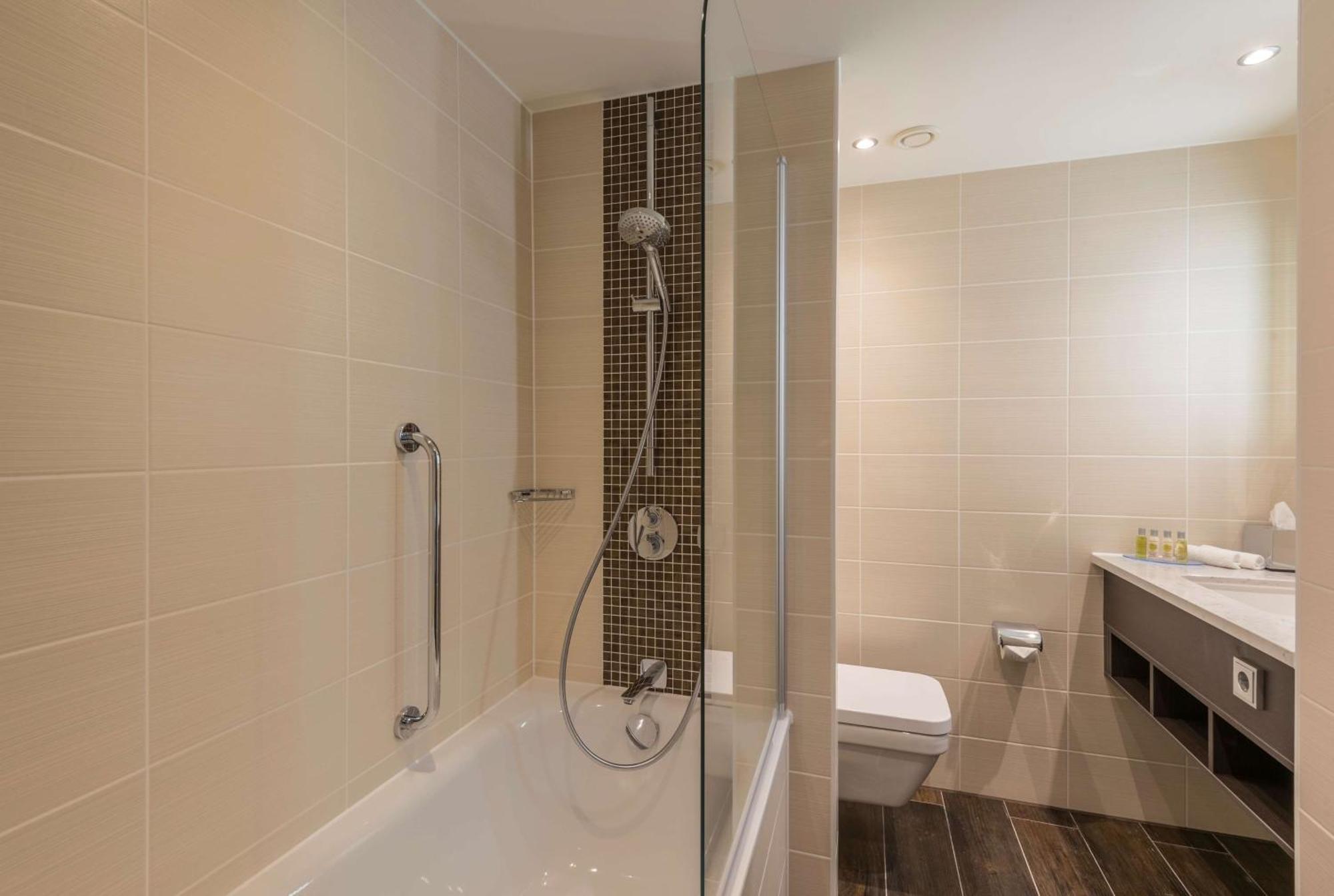 Hilton Garden Inn Munich City West Экстерьер фото